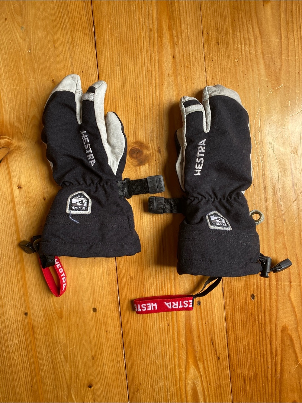 Kids, Hestra lobster claw gloves
